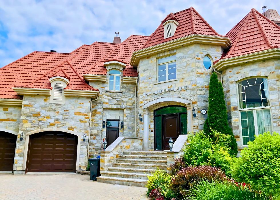 Mediterranean-roof-tiles-installed-volusia-county Mediterranean roof tiles installed on Deltona home
